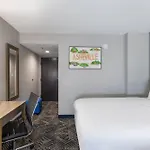 Rodeway Inn & Suites Near Outlet Mall - Asheville