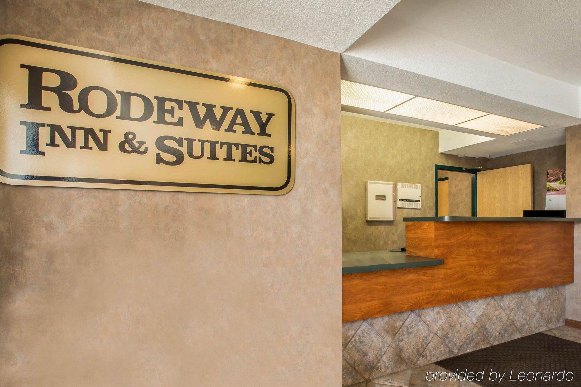 Rodeway & Near Outlet Mall - Hotel 2*