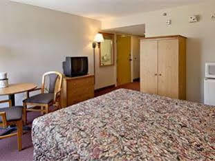 Hotel Rodeway & Near Outlet Mall - Asheville